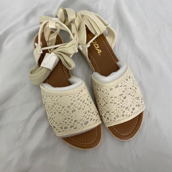 Soda NWT Boho Coquette Cream White Crochet Lace Up Ballerina Sandals 7.5 - Picture 3 of 5